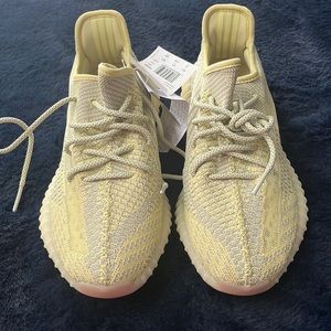 Yeezy Boost 350 V2. Brand never worn. Size 9 Men.